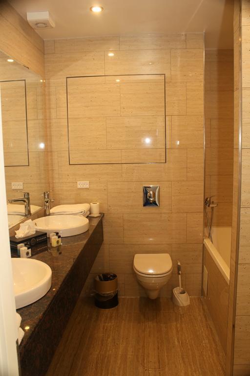 Seafront Hotel هيرتسهلس الغرفة الصورة